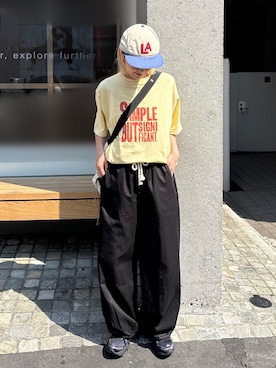 「CIAOPANIC TYPY（チャオパニックティピー）の【UNISEX】【プラスサイズあり】接触冷感配色ステッチカーブパンツ（チノパンツ、ブラック系）」を使った、ayakaさん（レディース・158cm）の春コーディネート