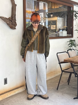 「etsinta（エシンタ）のアイテム」を使った、ayakaさん（レディース・158cm）の秋コーディネート