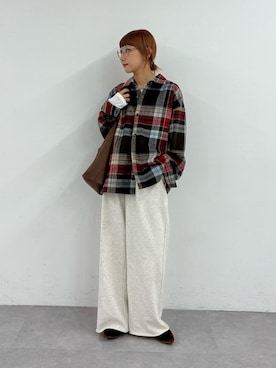 「アイテム（スウェットパンツ）」を使った、ayakaさん（レディース・158cm）の秋コーディネート