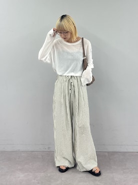 「CIAOPANIC TYPY（チャオパニックティピー）の【新色追加】サイドスリットシアートップス（Tシャツ/カットソー、ホワイト系）」を使った、ayakaさん（レディース・158cm）の夏コーディネート