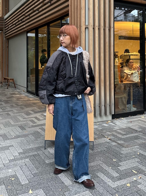 【UNISEX】アシッドウォッシュ加工ロゴジップパーカー