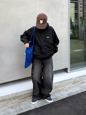 「アイテム（ナイロンジャケット）」を使った、ayakaさん（レディース・158cm）の春コーディネート