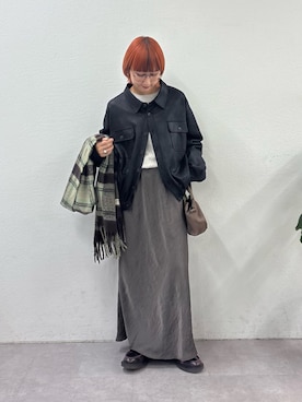 「アイテム（マフラー）」を使った、ayakaさん（レディース・158cm・20代）の秋コーディネート