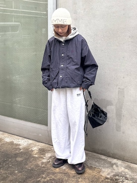 「アイテム（スウェットパンツ）」を使った、ayakaさん（レディース・158cm）の秋コーディネート