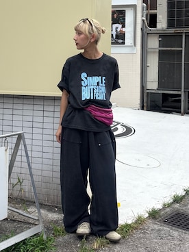 「CIAOPANIC TYPY（チャオパニックティピー）の【UNISEX】【プラスサイズあり】スラブ天竺ピグメントロゴTEE（Tシャツ/カットソー、ブラック系）」を使った、ayakaさん（レディース・158cm）の夏コーディネート
