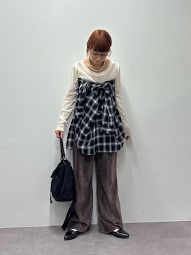 「アイテム（スラックス）」を使った、ayakaさん（レディース・158cm）の秋コーディネート