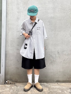 「CIAOPANIC TYPY（チャオパニックティピー）の【UNISEX】ストライプ柄刺繍オーバーシャツ（シャツ/ブラウス、ブラック系）」を使った、ayakaさん（レディース・158cm）の夏コーディネート