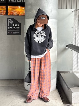 「アイテム（パーカー）」を使った、ayakaさん（レディース・158cm）の秋コーディネート