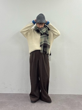 「アイテム（マフラー、グリーン系）」を使った、ayakaさん（レディース・158cm）の秋コーディネート