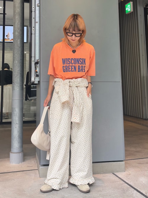 【UNISEX】アシッドウォッシュ加工ロゴTEE
