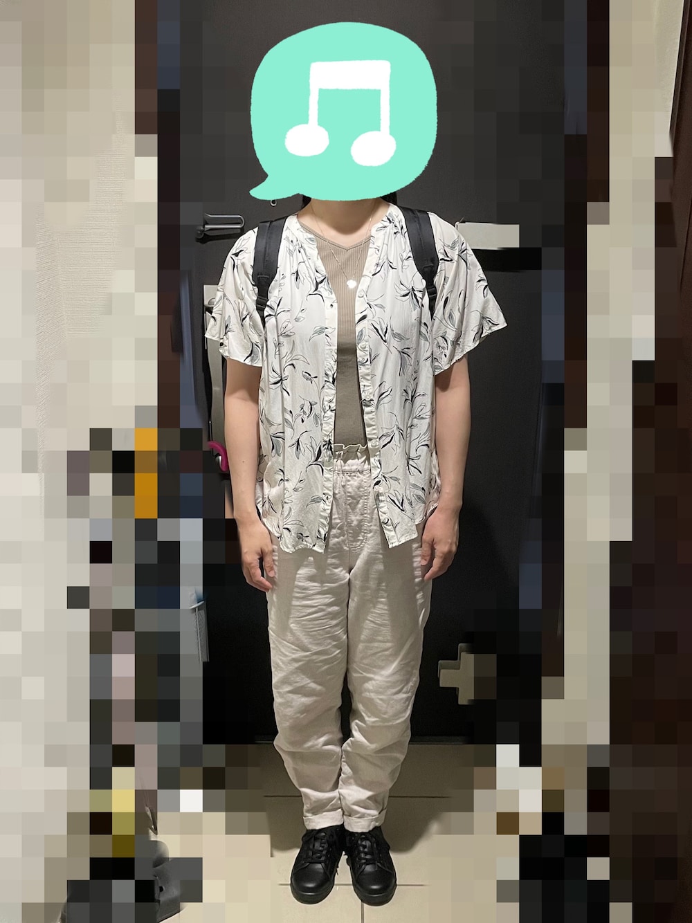 「タンクトップ、シャツスタイル、リネン、スニーカー、リュック、夏セールで買いました」｜「GLOBAL WORKのBeautee2WAYタンク/163479（タンクトップ、ブラウン系）」を使った、むぅたさん（レディース・159cm）の夏コーディネートの1枚目の写真