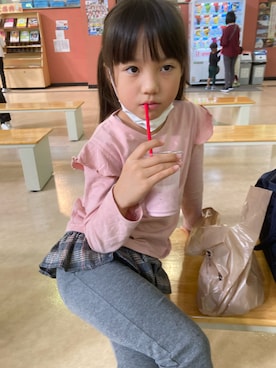 「ANY（エニィ）のアイテム（Tシャツ/カットソー、ピンク系）」を使った、ゆっけさん（キッズ・145cm）の秋コーディネート