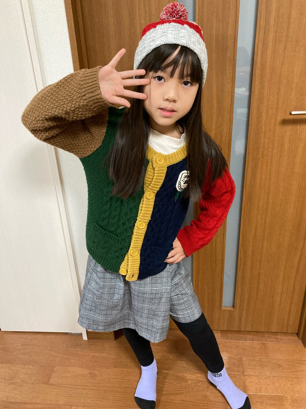 「ニット、ニット帽、冬コーデ、ゆりポ」｜「うさこのスィーツ同盟会のサーティワンアイスのすみっコぐらしアイスケーキ（その他、その他）」を使った、ゆっけさん（キッズ・122cm）の冬コーディネートの1枚目の写真