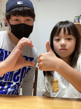 「NEW ERA（ニューエラ）のアイテム（キャップ、ブラック系）」を使った、ゆっけさん（キッズ・145cm）の春コーディネート