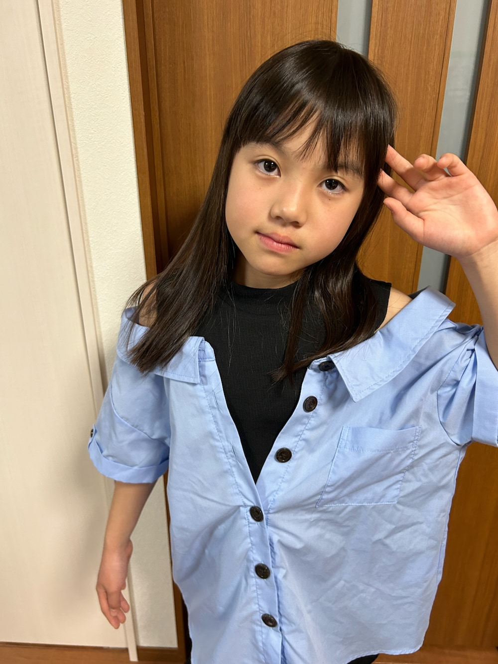 「おでかけコーデ、大人可愛い、春服みてみて、オトナ女子」｜「LAMCYのアイテム（シャツ/ブラウス、ブルー系）」を使った、ゆっけさん（キッズ・136cm）の春コーディネートの1枚目の写真