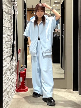 「PAGEBOY（ページボーイ）のプラットチャンキースニーカー【3サイズ展開・軽量】（スニーカー、ブラック系）」を使った、　Ayuさん（レディース・157cm）の春コーディネート
