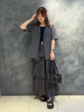 「PAGEBOY（ページボーイ）のハイショクステッチフリルスカート【ウエストゴム/ストレスフリー】（スカート、グレー系）」を使った、　Ayuさん（レディース・157cm）の夏コーディネート