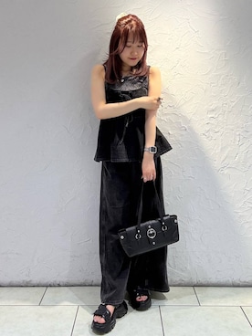 「PAGEBOY（ページボーイ）の＜まるでデニム見え！/紫外線カット/接触冷感/ストレッチ＞マルデニメガレッグパンツ（デニムパンツ、ブラック系）」を使った、　Ayuさん（レディース・157cm）の夏コーディネート