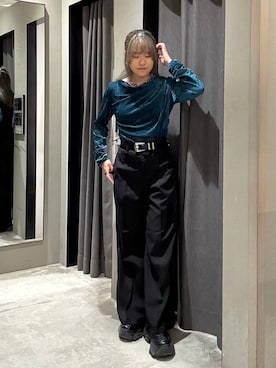 「PAGEBOY（ページボーイ）のベロアドレープロングスリーブ（Tシャツ/カットソー、ブルー系）」を使った、　Ayuさん（レディース・157cm）の秋コーディネート