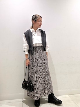 「SENSE OF PLACE by URBAN RESEARCH（センスオブプレイスバイアーバンリサーチ）のアニマルパターンナロースカート（スカート）」を使った、RURUさん（レディース・155cm）の秋コーディネート