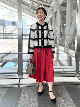 「リバーシブル」｜「アイテム（ノーカラージャケット）」を使った、minaさん（レディース・157cm）の秋コーディネート