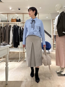 「アイテム（イヤリング）」を使った、minaさん（レディース・157cm）の秋コーディネート