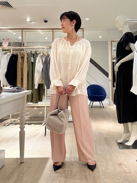 「アイテム（イヤリング）」を使った、minaさん（レディース・157cm）の秋コーディネート