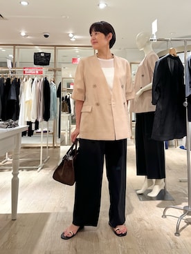「アイテム（ノーカラージャケット）」を使った、minaさん（レディース・157cm）の夏コーディネート