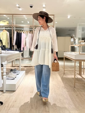 「BENELLI（ベネリ）のアイテム」を使った、minaさん（レディース・157cm）の春コーディネート