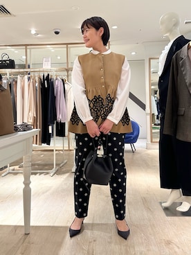 「アイテム（ベスト）」を使った、minaさん（レディース・157cm）の秋コーディネート