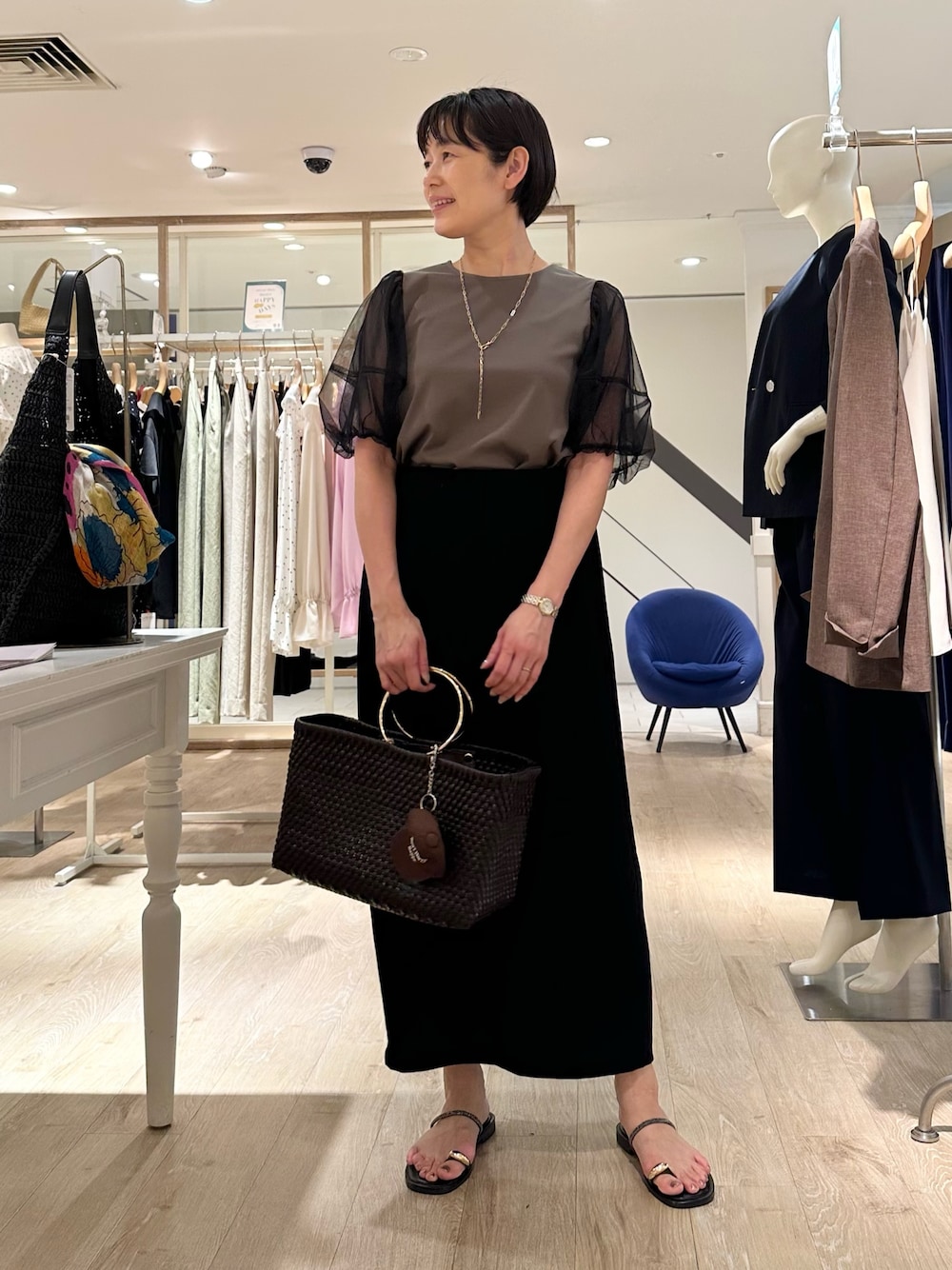 「袖ボリューム、スカート、スカートスタイル、スカートコーデ、夏ファッション、オトナカワイイ、大人コーデ、Tシャツコーデ、オトナ女子、大人女子、着映えトップス、袖コンシャス、チュール袖」｜「NOLLEY’Sのロゴ刺繍キャップミニチャーム【NOLLEY'S mgr. 松葉☆別注アイテム】（チャーム、ブラウン系）」を使った、minaさん（骨格ストレート・レディース・157cm）の夏コーディネートの1枚目の写真