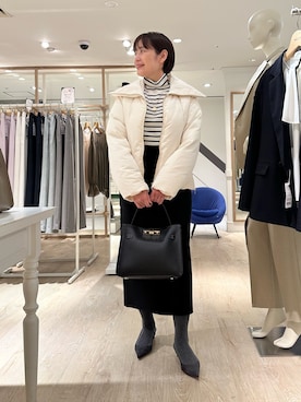 「アイテム（ニット/セーター）」を使った、minaさん（レディース・157cm）の秋コーディネート