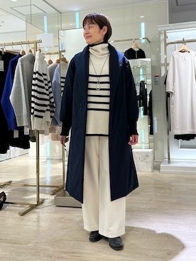 「ネイビー×ホワイト」｜「アイテム（その他アウター）」を使った、minaさん（レディース・157cm）の秋コーディネート