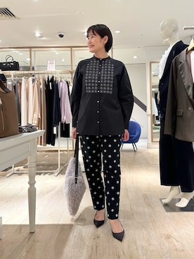 「アイテム（シャツ/ブラウス）」を使った、minaさん（レディース・157cm）の秋コーディネート