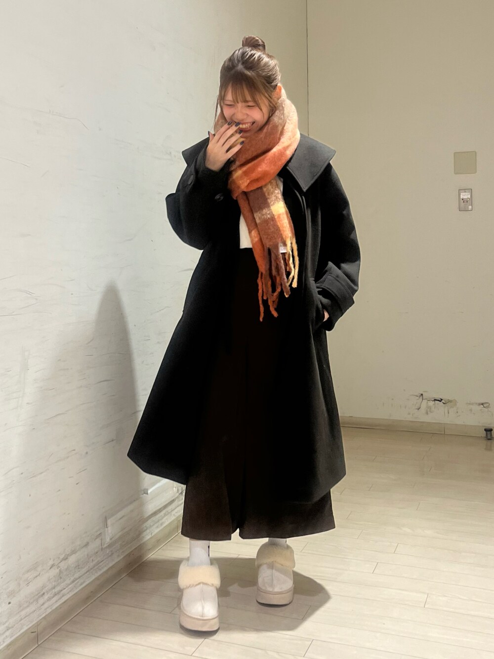 「ファッションを楽しもう、大人女子、休日コーデ、オトナカワイイ、おしゃれさんと繋がりたい、ニット、コート、ビッグ襟、ehka sopo」｜「ehka sopoのビッグ襟コート（その他アウター、グレー系）」を使った、shiori(◡̈)/さん（レディース・163cm）の秋コーディネートの1枚目の写真