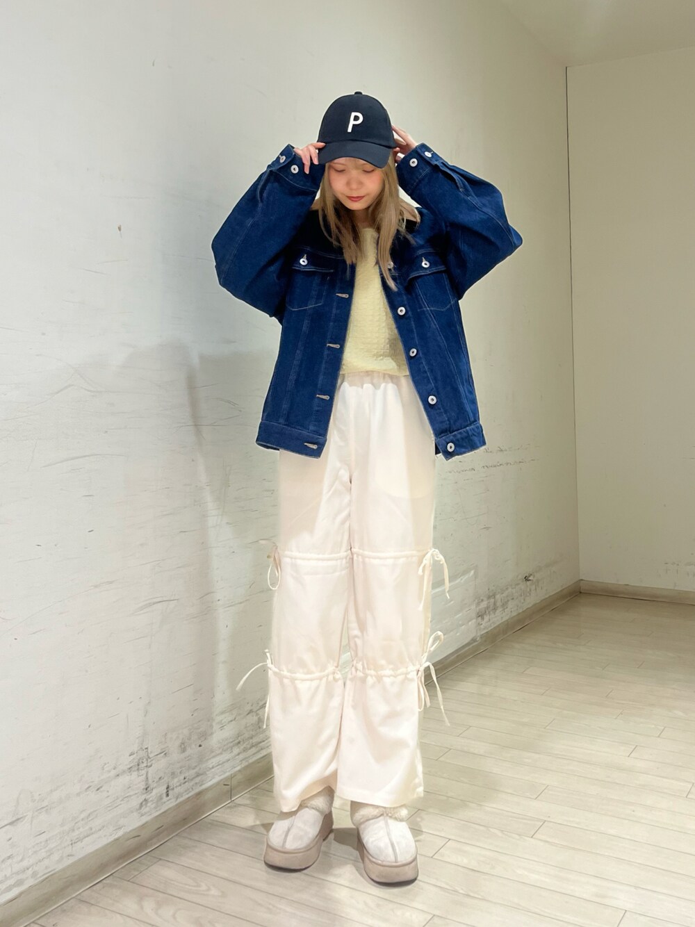 「春のNewスタイル、春ファッション」｜「ehka sopoのリボンドロストパンツ（その他パンツ、ホワイト系）」を使った、shiori(◡̈)/さん（レディース・163cm）の春コーディネートの1枚目の写真
