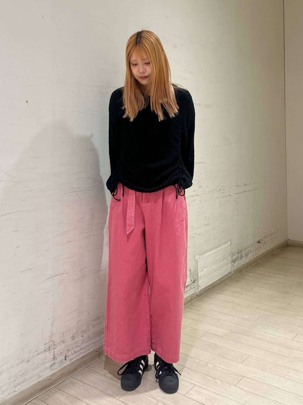 「ehka sopoのポコポコドロストニット（ニット/セーター、ブラック系）」を使った、shiori(◡̈)/さん（レディース・163cm）の冬コーディネートの1枚目の写真