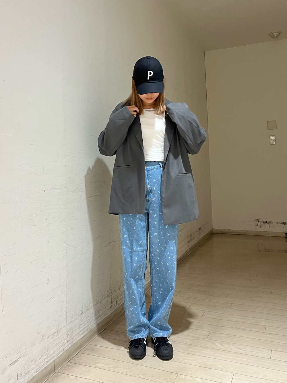 「ehka sopoのシャーリングチュールカットソー（Tシャツ/カットソー、ホワイト系）」を使った、shiori(◡̈)/さん（レディース・163cm）の秋コーディネートの1枚目の写真