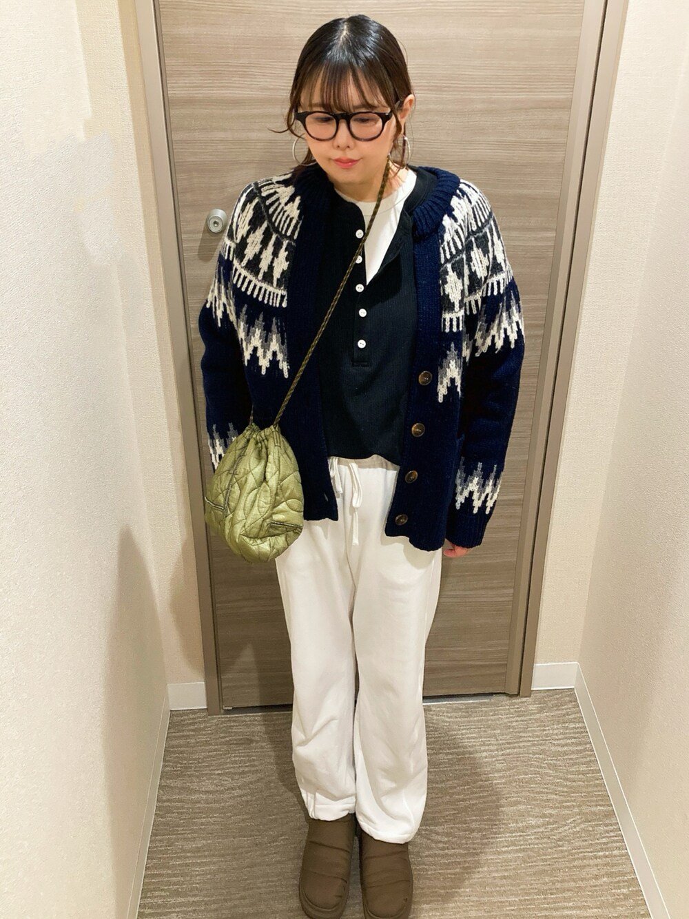 「CANAL JEANのEl mar　ノルディックニットカーディガン（カーディガン/ボレロ、ブルー系）」を使った、TNKᡣ𐭩さん（レディース・167cm）の冬コーディネートの1枚目の写真