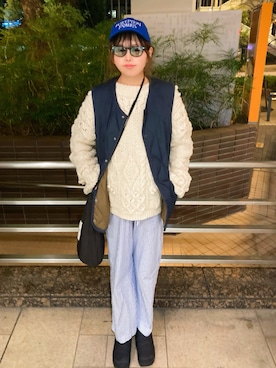 「アイテム（キャップ）」を使った、TNKᡣ𐭩さん（レディース・167cm）の秋コーディネート