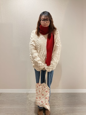 「アイテム（マフラー）」を使った、TNKᡣ𐭩さん（レディース・167cm）の秋コーディネート