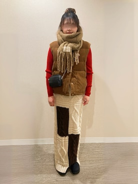 「アイテム（ダウンベスト）」を使った、TNKᡣ𐭩さん（レディース・167cm）の秋コーディネート
