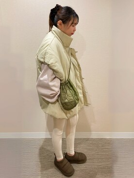 「アイテム（スリッポン）」を使った、TNKᡣ𐭩さん（レディース・167cm・40代）の冬コーディネート