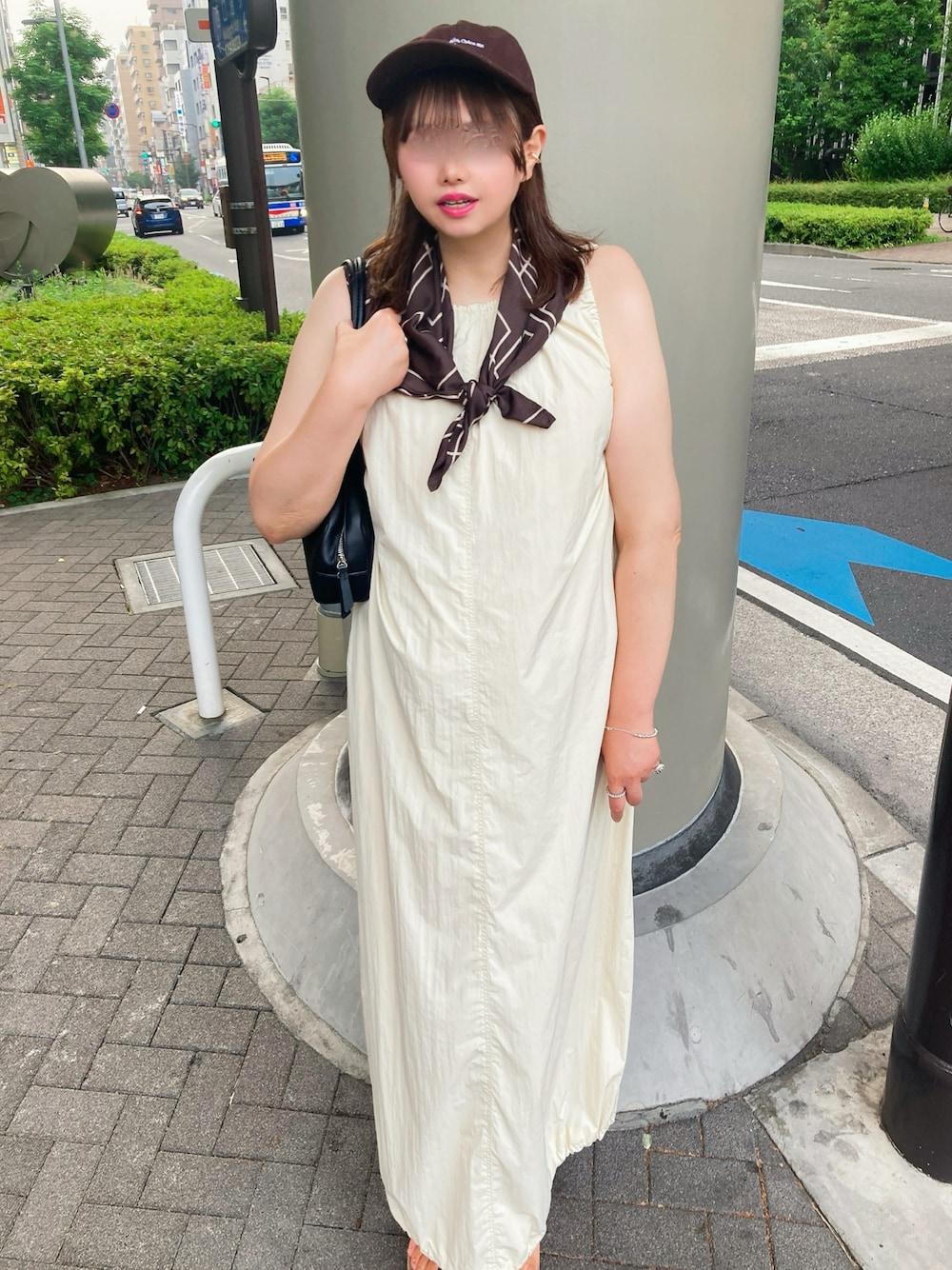 「TODAYFULのTDFL' Useful Cap（キャップ、ブラウン系）」を使った、TNKᡣ𐭩さん（レディース・167cm）の夏コーディネートの1枚目の写真