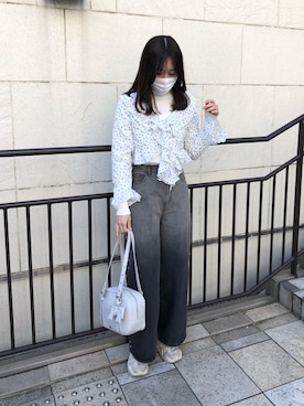 「OLIVE des OLIVE（オリーブデオリーブ）のアイテム（デニムパンツ）」を使った、yuumiさん（レディース・163cm）の冬コーディネート