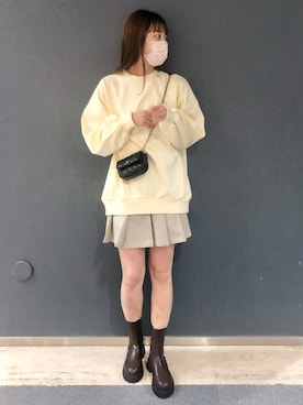 「OLIVE des OLIVE（オリーブデオリーブ）のアイテム（スウェット）」を使った、yuumiさん（レディース・163cm）の冬コーディネート