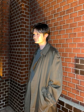 「古着」｜「アイテム（トレンチコート）」を使った、SOMさん（メンズ・177cm）の春コーディネート