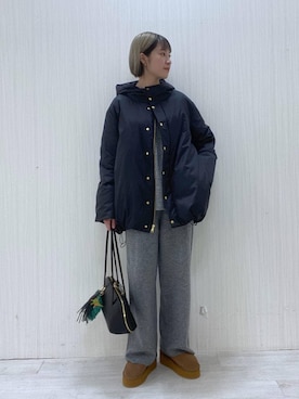 「アイテム（キーホルダー）」を使った、MIYUさん（レディース・163cm）の冬コーディネート