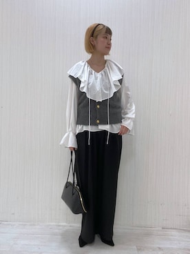 「アイテム（カチューシャ）」を使った、MIYUさん（レディース・163cm）の秋コーディネート