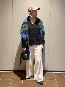 「アイテム（ストール/ショール）」を使った、MIYUさん（レディース・163cm・20代）の秋コーディネート